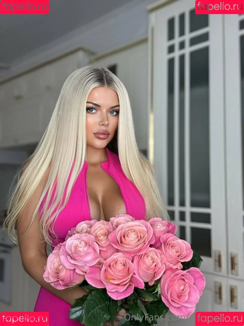 Emily / emmilee.xx Onlyfans Photo Gallery 