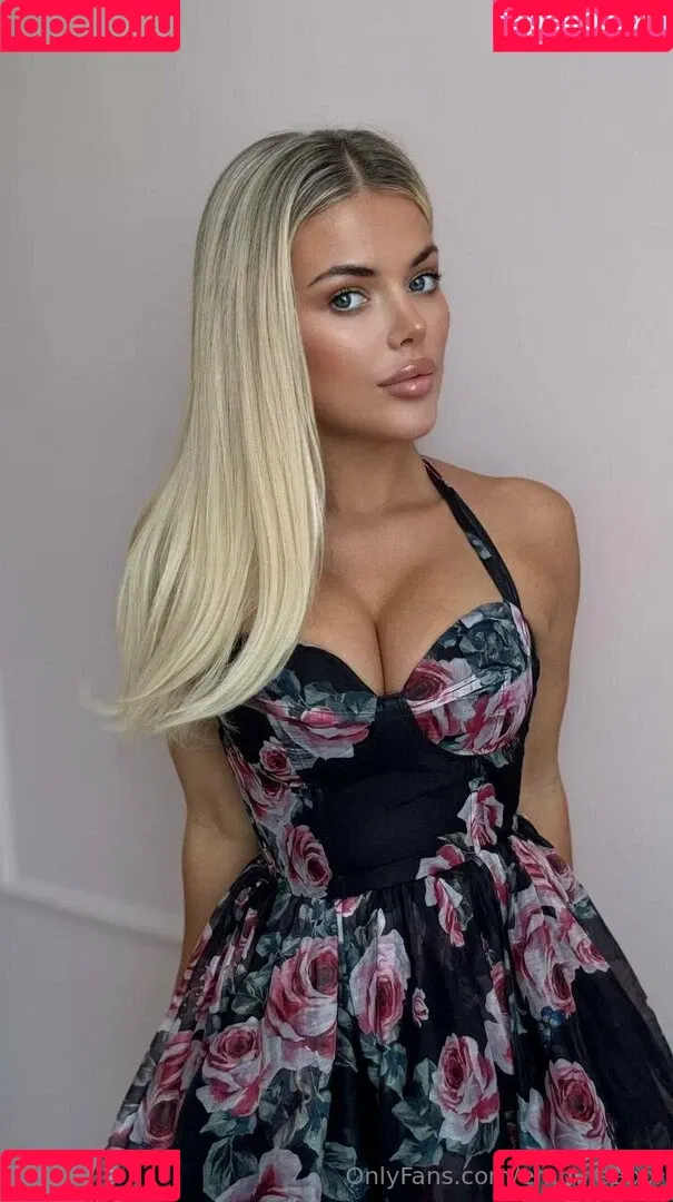 Emily / emmilee.xx Onlyfans Photo Gallery 