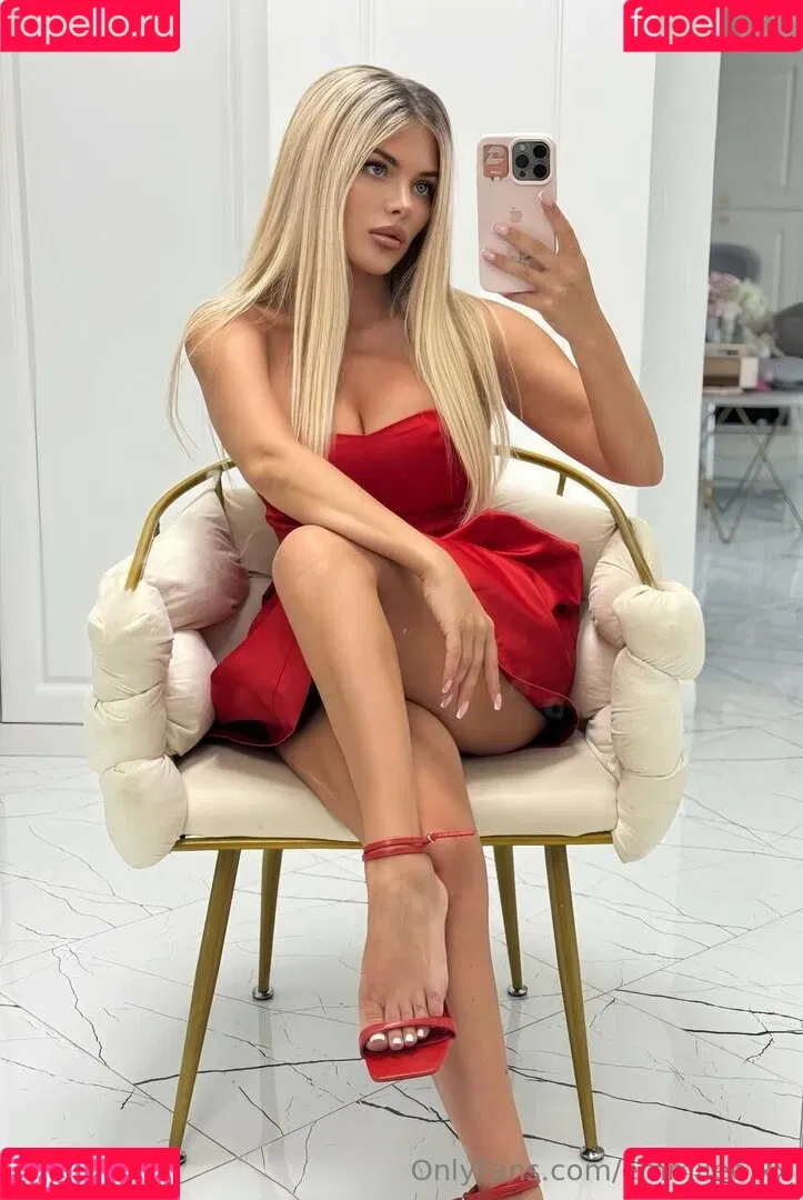 Emily / emmilee.xx Onlyfans Photo Gallery 