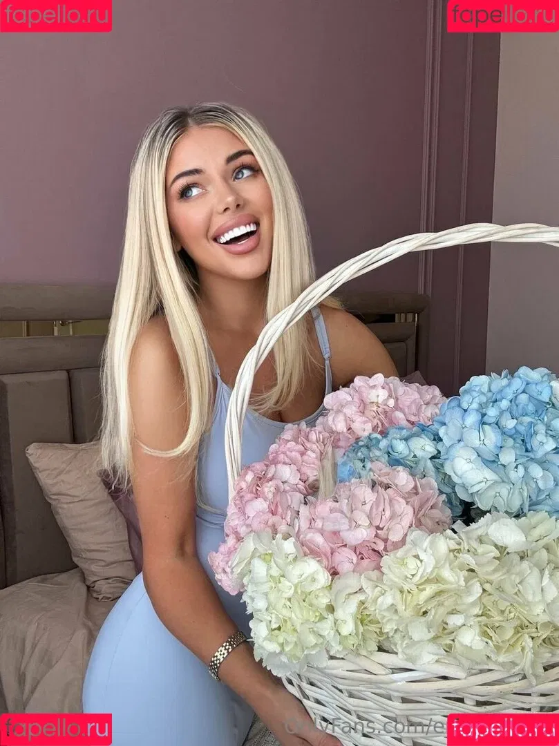 Emily / emmilee.xx Onlyfans Photo Gallery 