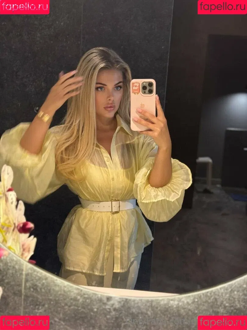 Emily / emmilee.xx Onlyfans Photo Gallery 