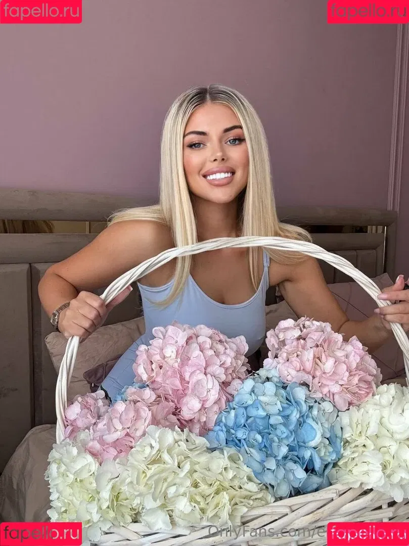 Emily / emmilee.xx Onlyfans Photo Gallery 