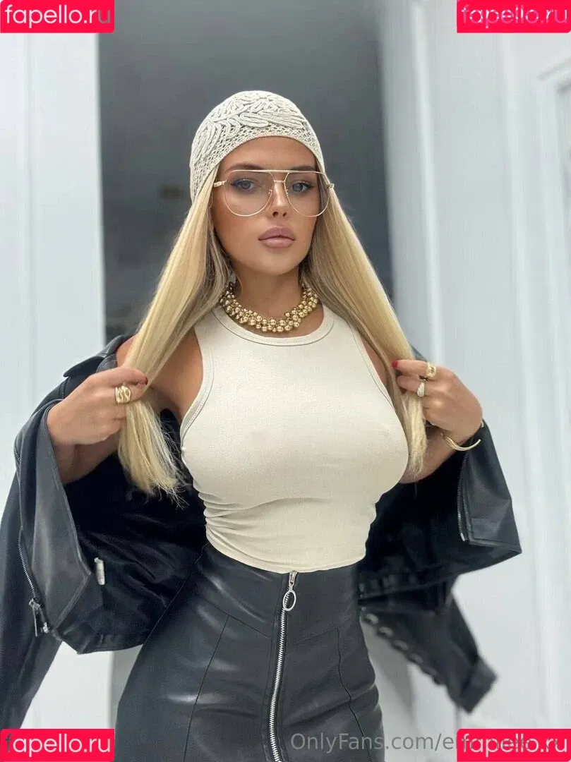 Emily / emmilee.xx Onlyfans Photo Gallery 
