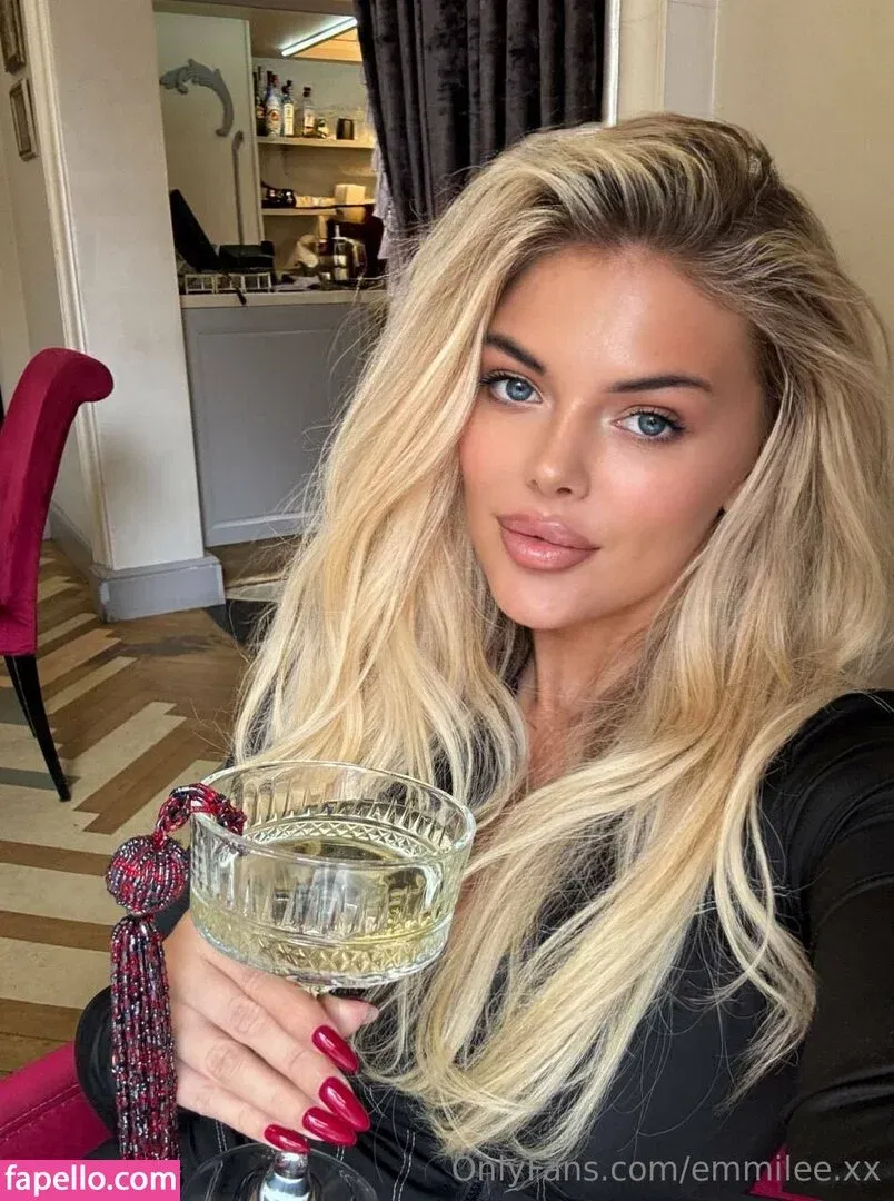 Emily / emmilee.xx Onlyfans Photo Gallery 