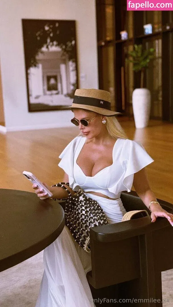 Emily / emmilee.xx Onlyfans Photo Gallery 