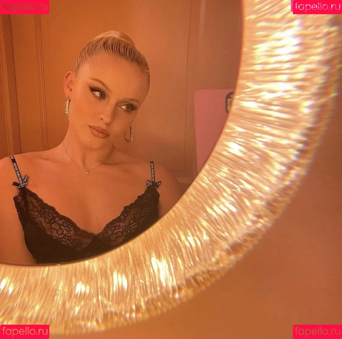 Zara Larsson / zaralarsson Onlyfans Photo Gallery 