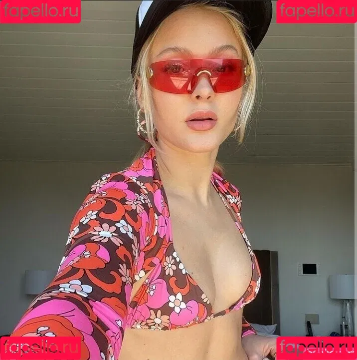 Zara Larsson / zaralarsson Onlyfans Photo Gallery 