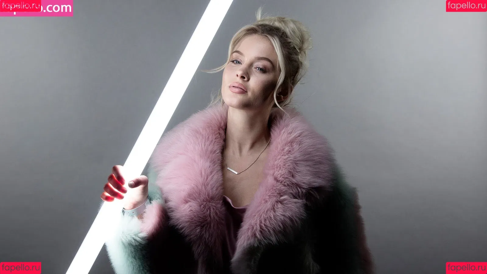 Zara Larsson / zaralarsson Onlyfans Photo Gallery 