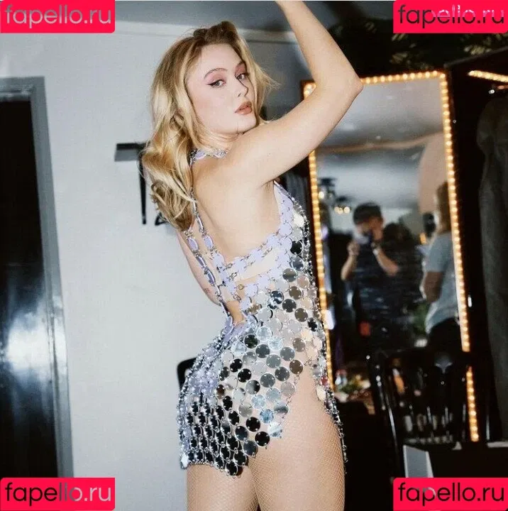 Zara Larsson / zaralarsson Onlyfans Photo Gallery 