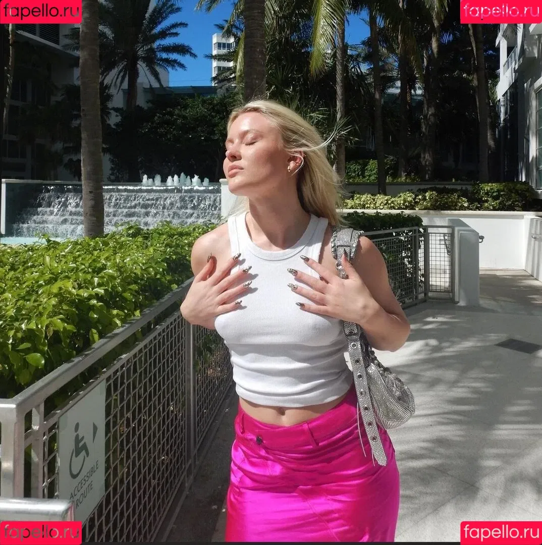 Zara Larsson / zaralarsson Onlyfans Photo Gallery 