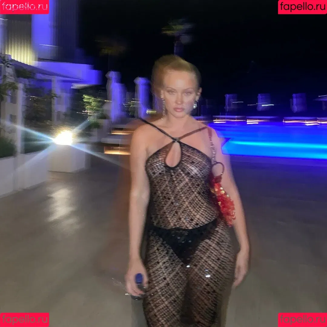 Zara Larsson / zaralarsson Onlyfans Photo Gallery 