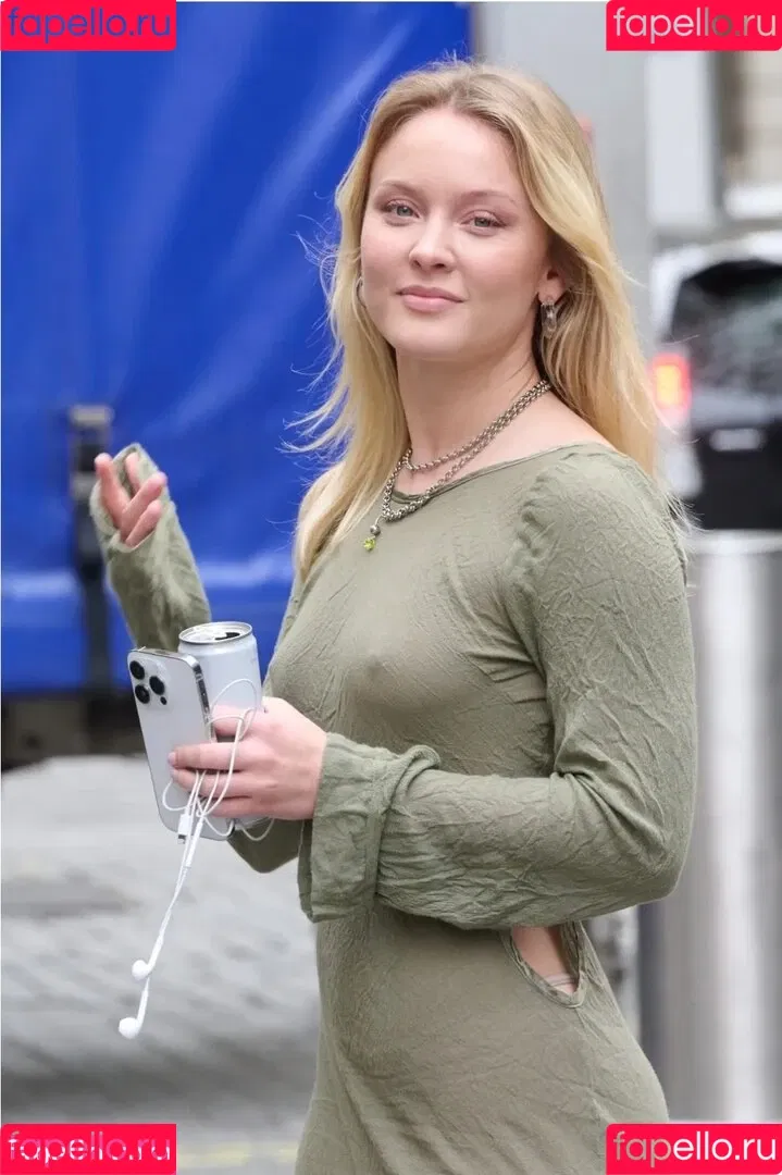 Zara Larsson / zaralarsson Onlyfans Photo Gallery 