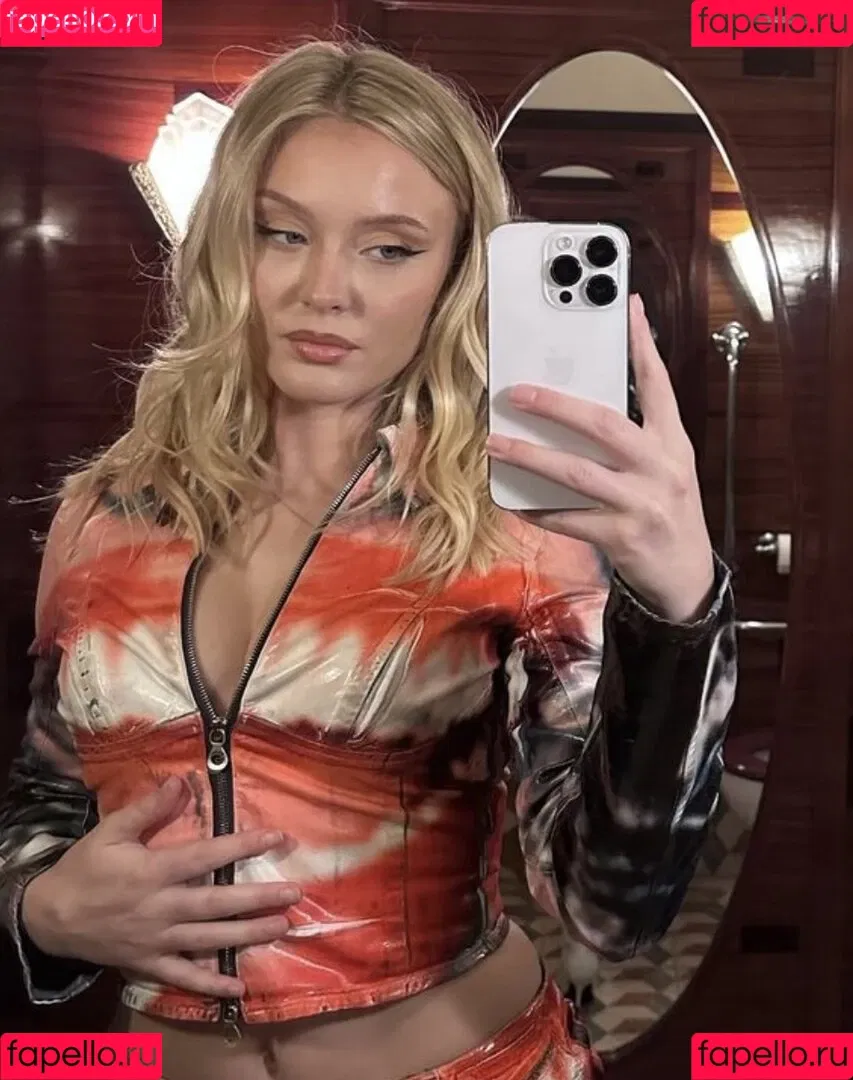 Zara Larsson / zaralarsson Onlyfans Photo Gallery 