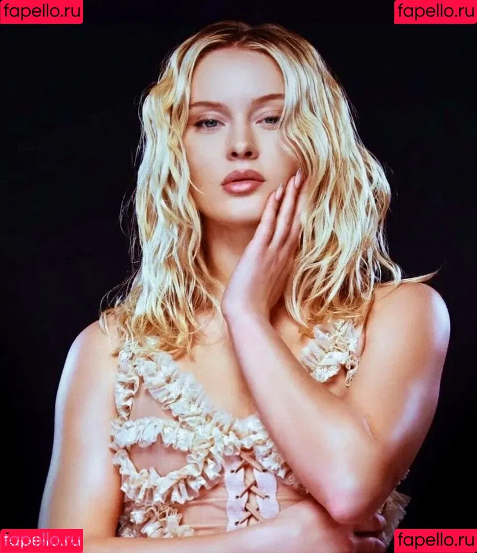 Zara Larsson / zaralarsson Onlyfans Photo Gallery 