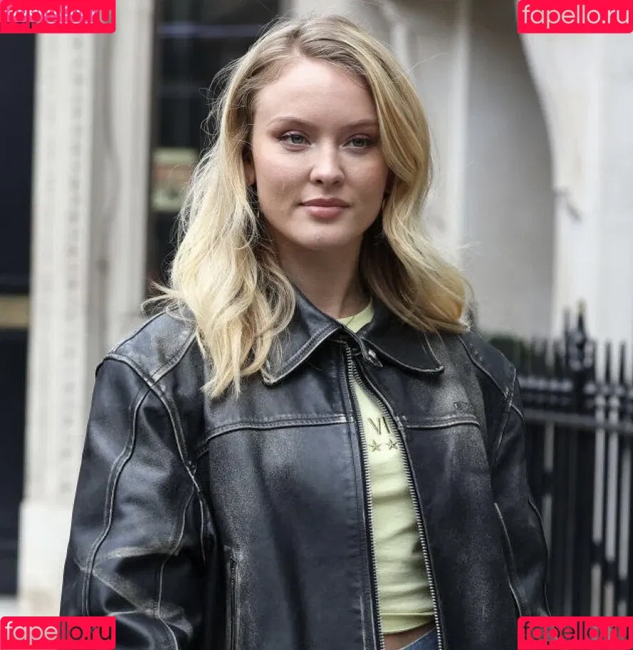 Zara Larsson / zaralarsson Onlyfans Photo Gallery 