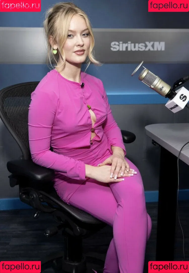 Zara Larsson / zaralarsson Onlyfans Photo Gallery 