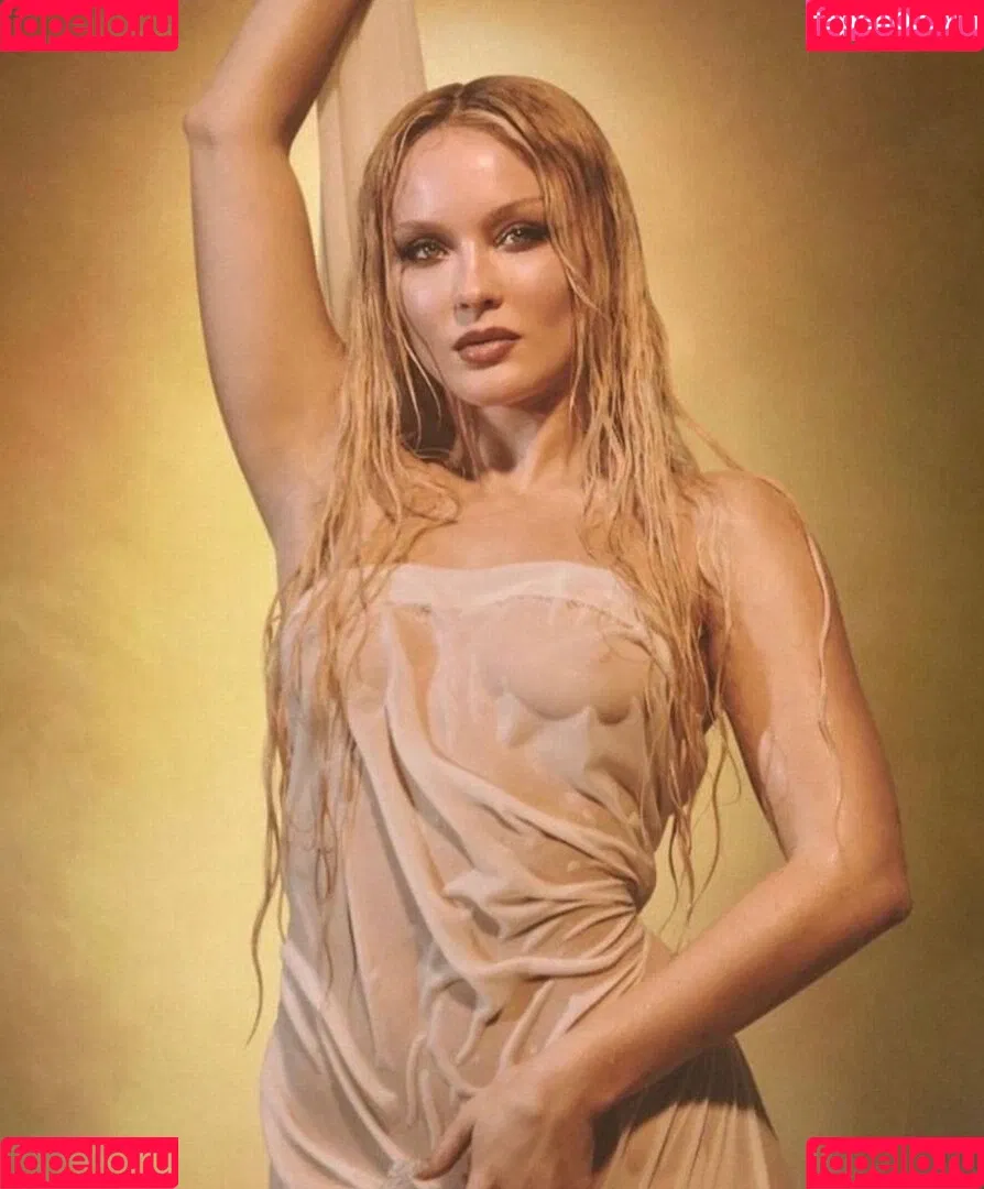 Zara Larsson / zaralarsson Onlyfans Photo Gallery 