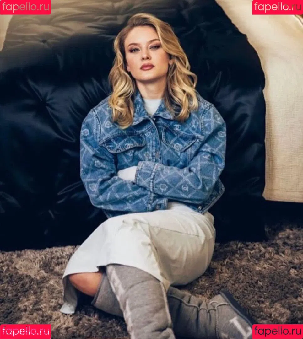 Zara Larsson / zaralarsson Onlyfans Photo Gallery 