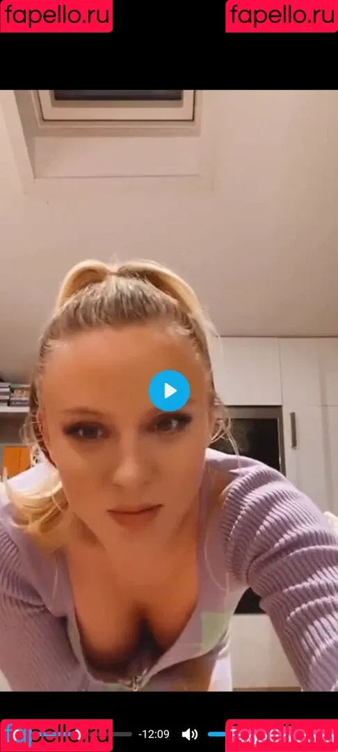 Zara Larsson / zaralarsson Onlyfans Photo Gallery 