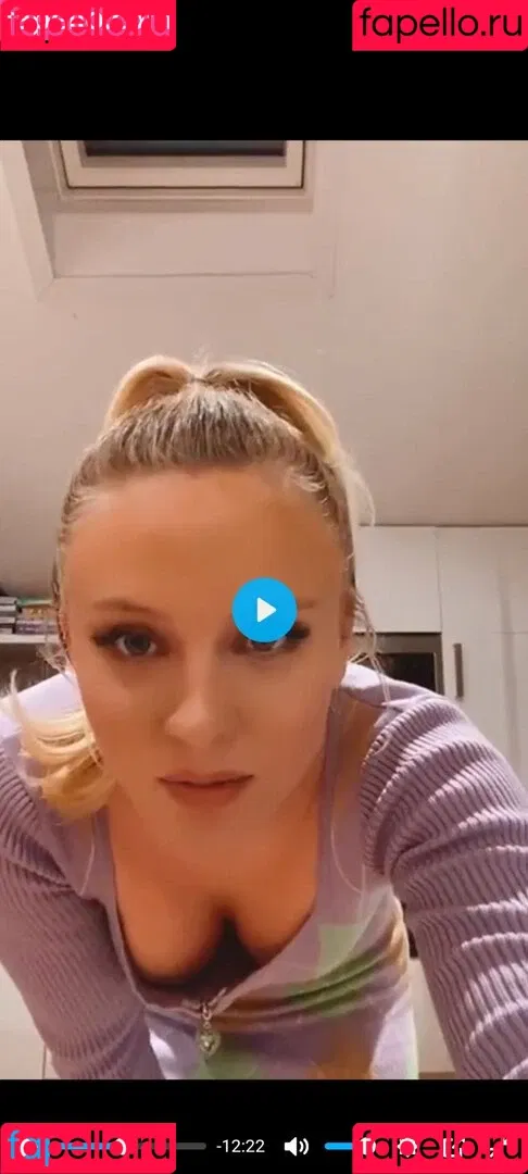 Zara Larsson / zaralarsson Onlyfans Photo Gallery 