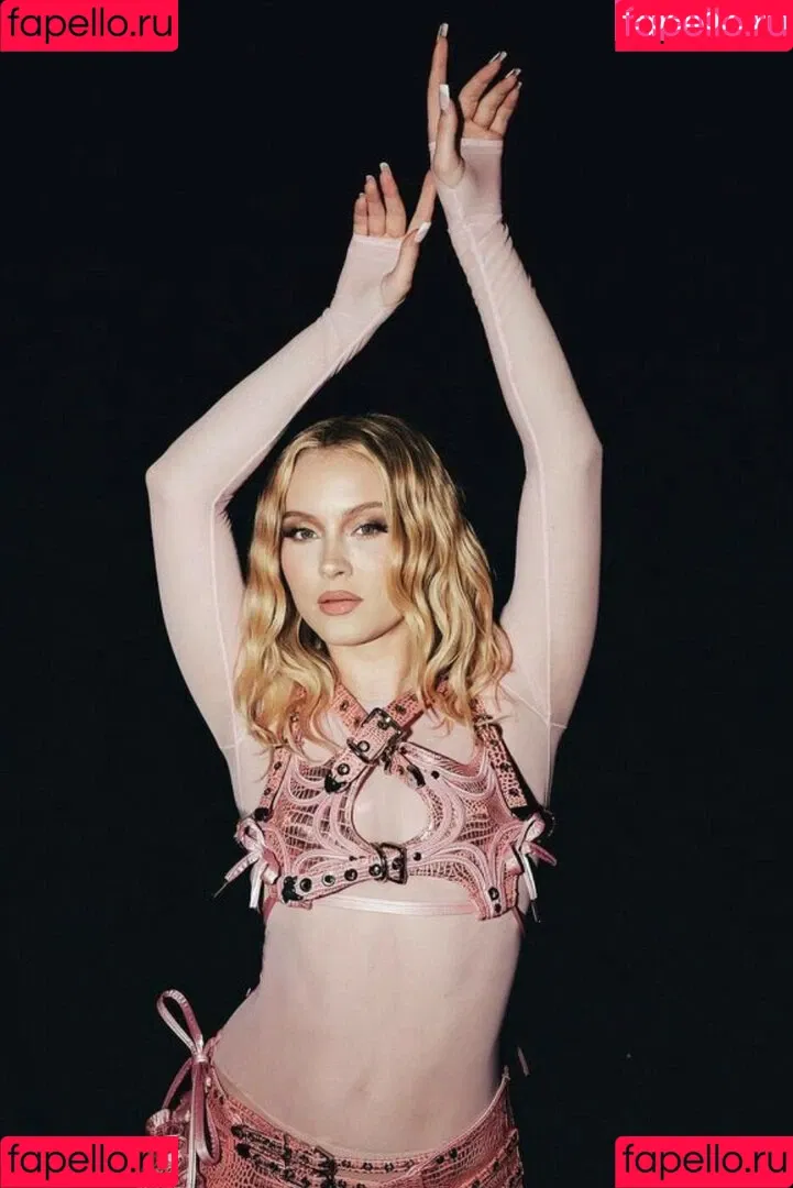 Zara Larsson / zaralarsson Onlyfans Photo Gallery 