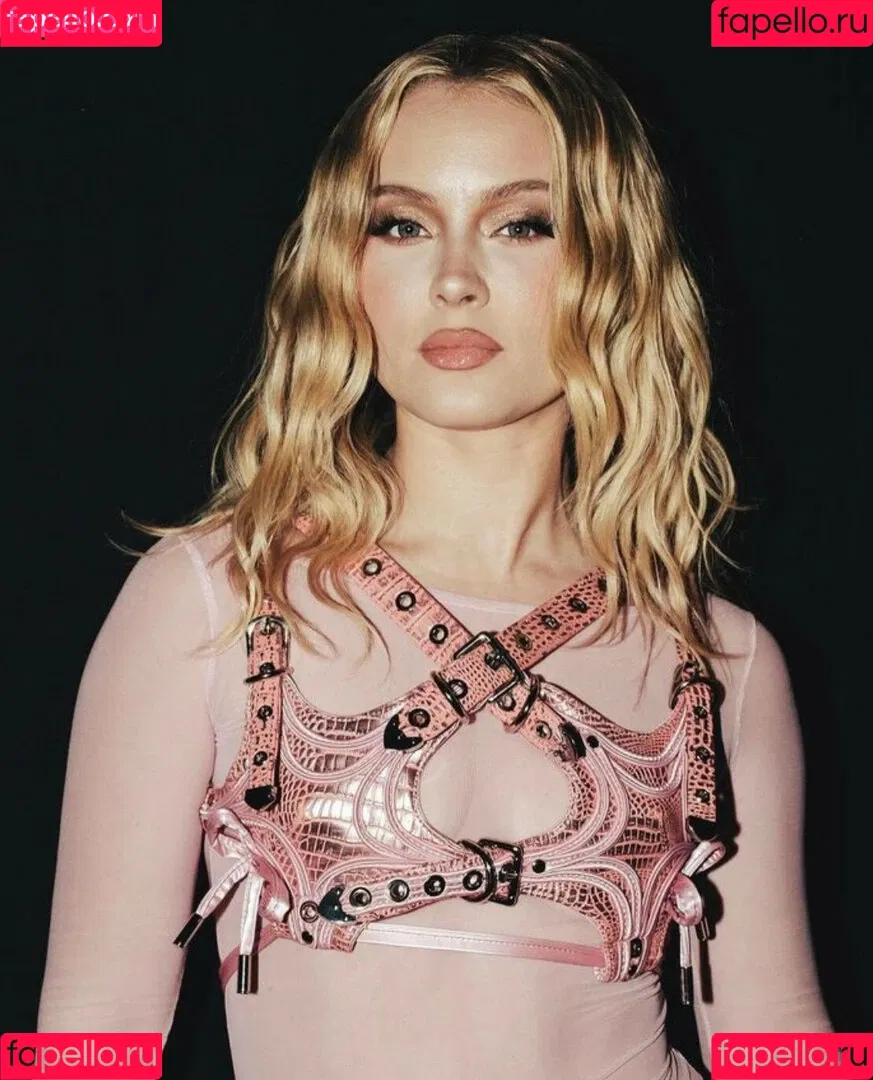 Zara Larsson / zaralarsson Onlyfans Photo Gallery 