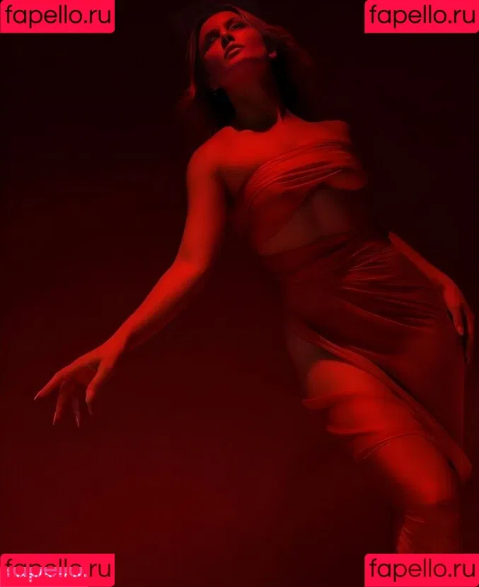 Zara Larsson / zaralarsson Onlyfans Photo Gallery 