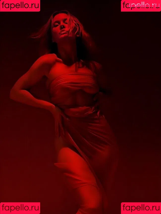 Zara Larsson / zaralarsson Onlyfans Photo Gallery 
