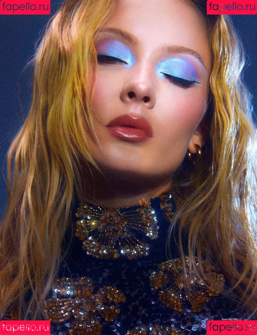 Zara Larsson / zaralarsson Onlyfans Photo Gallery 