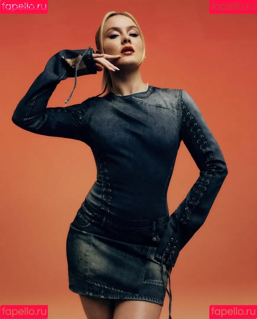 Zara Larsson / zaralarsson Onlyfans Photo Gallery 