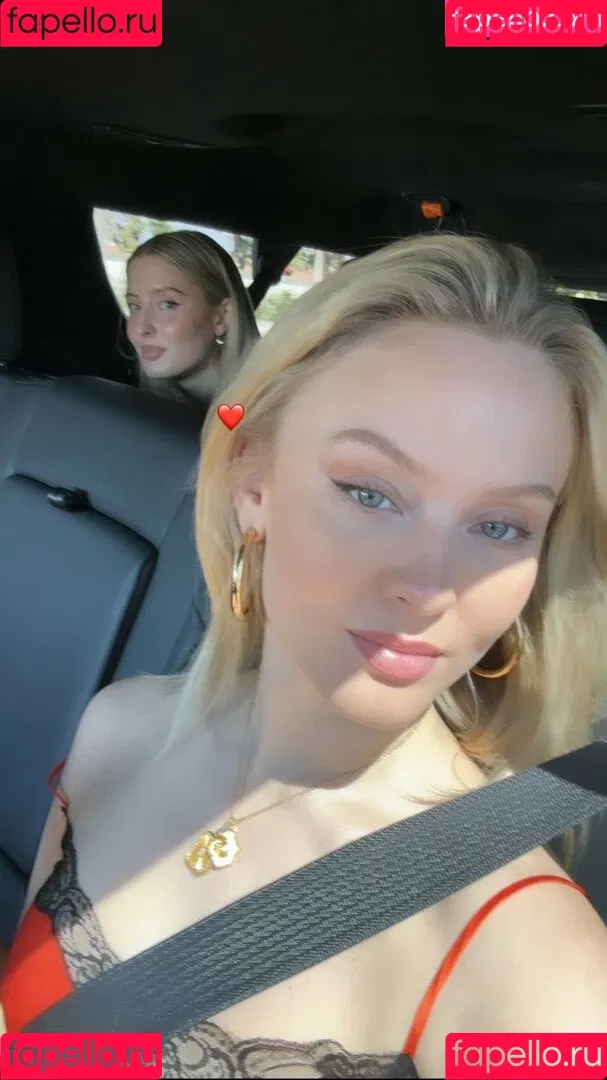 Zara Larsson / zaralarsson Onlyfans Photo Gallery 