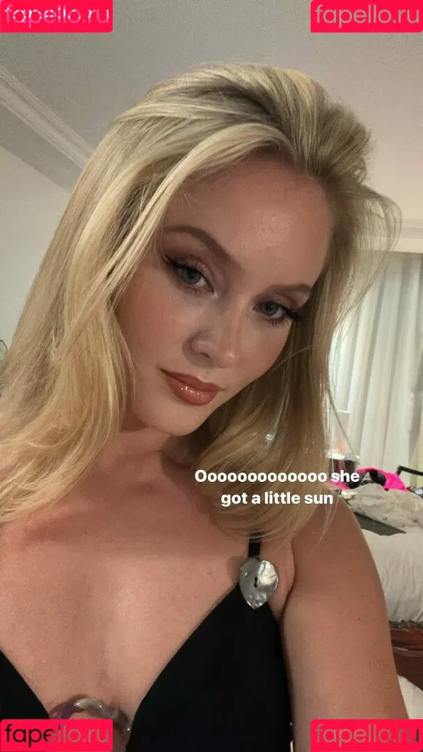 Zara Larsson / zaralarsson Onlyfans Photo Gallery 