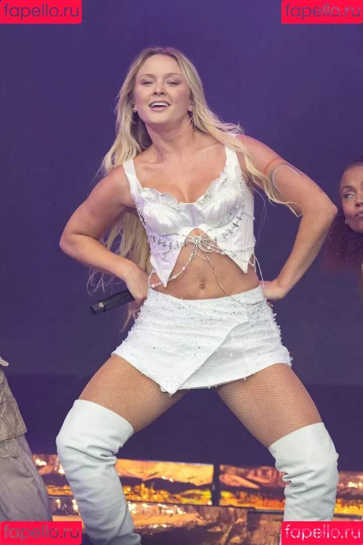 Zara Larsson / zaralarsson Onlyfans Photo Gallery 