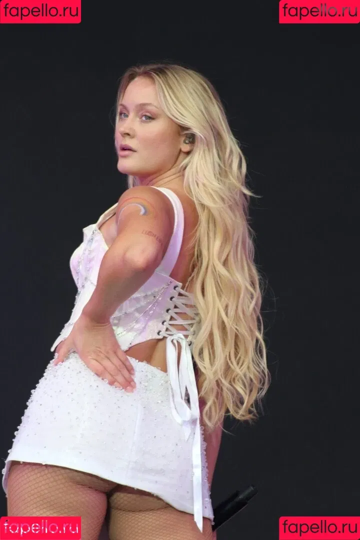 Zara Larsson / zaralarsson Onlyfans Photo Gallery 