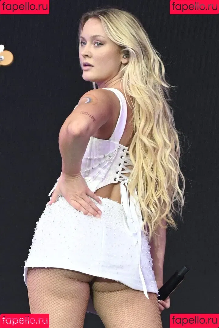 Zara Larsson / zaralarsson Onlyfans Photo Gallery 