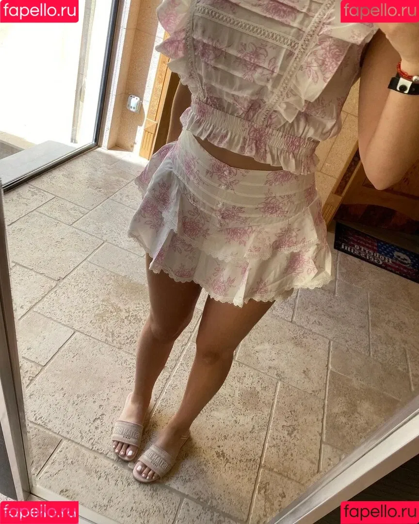 Zara Larsson / zaralarsson Onlyfans Photo Gallery 