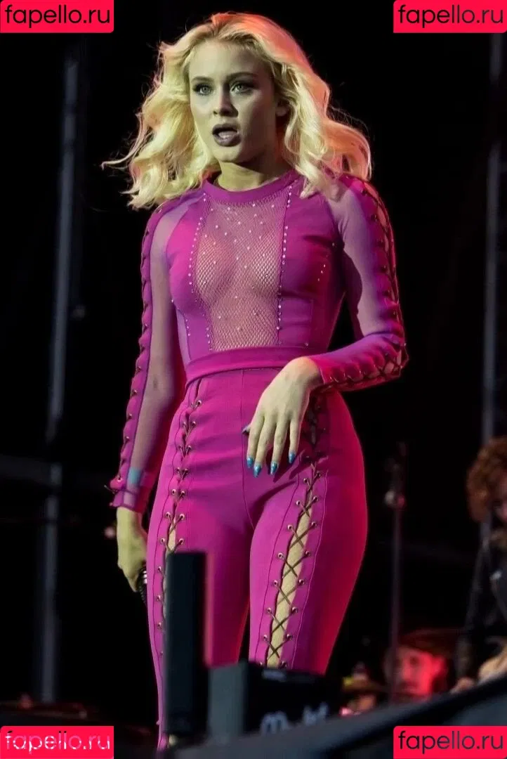 Zara Larsson / zaralarsson Onlyfans Photo Gallery 