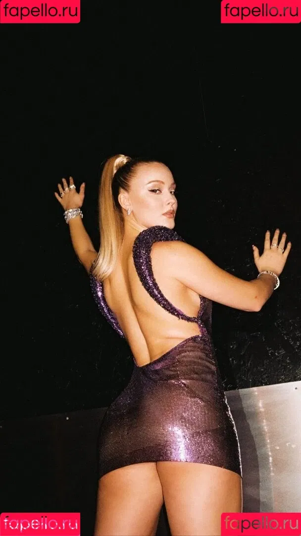 Zara Larsson / zaralarsson Onlyfans Photo Gallery 