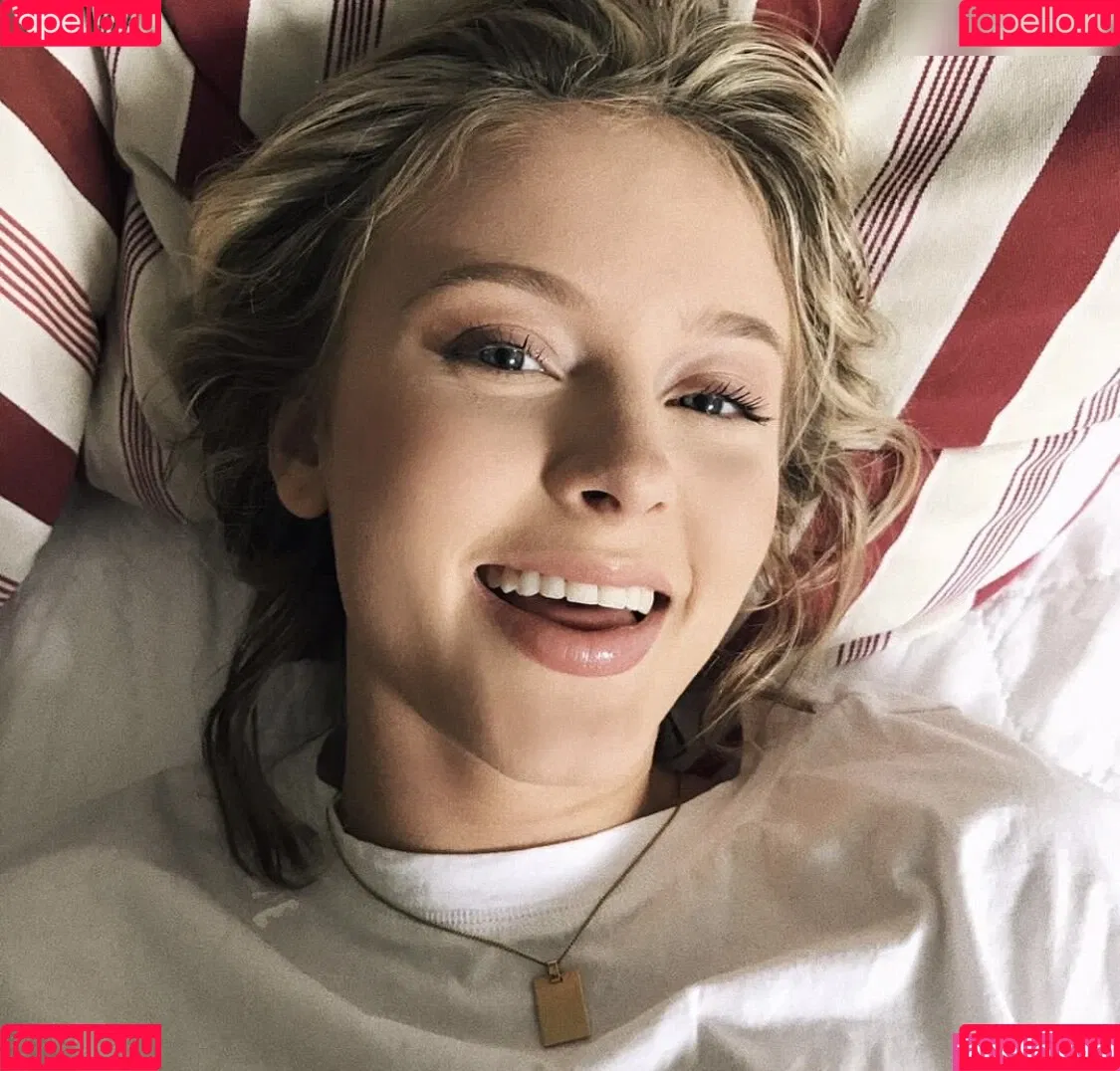 Zara Larsson / zaralarsson Onlyfans Photo Gallery 