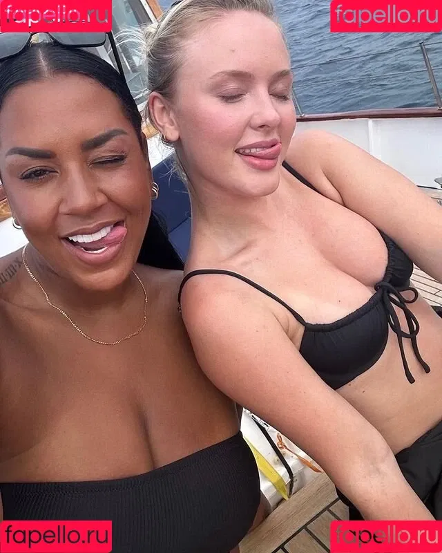 Zara Larsson / zaralarsson Onlyfans Photo Gallery 