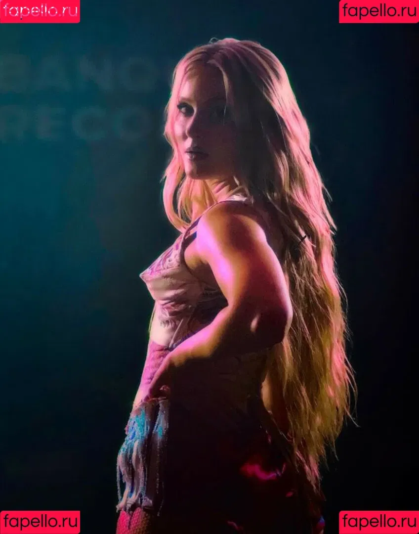 Zara Larsson / zaralarsson Onlyfans Photo Gallery 