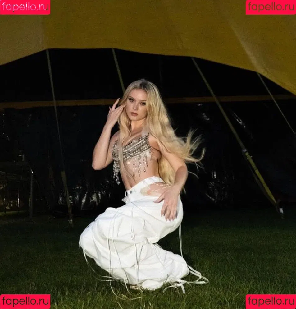 Zara Larsson / zaralarsson Onlyfans Photo Gallery 