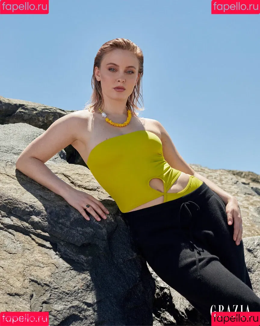 Zara Larsson / zaralarsson Onlyfans Photo Gallery 