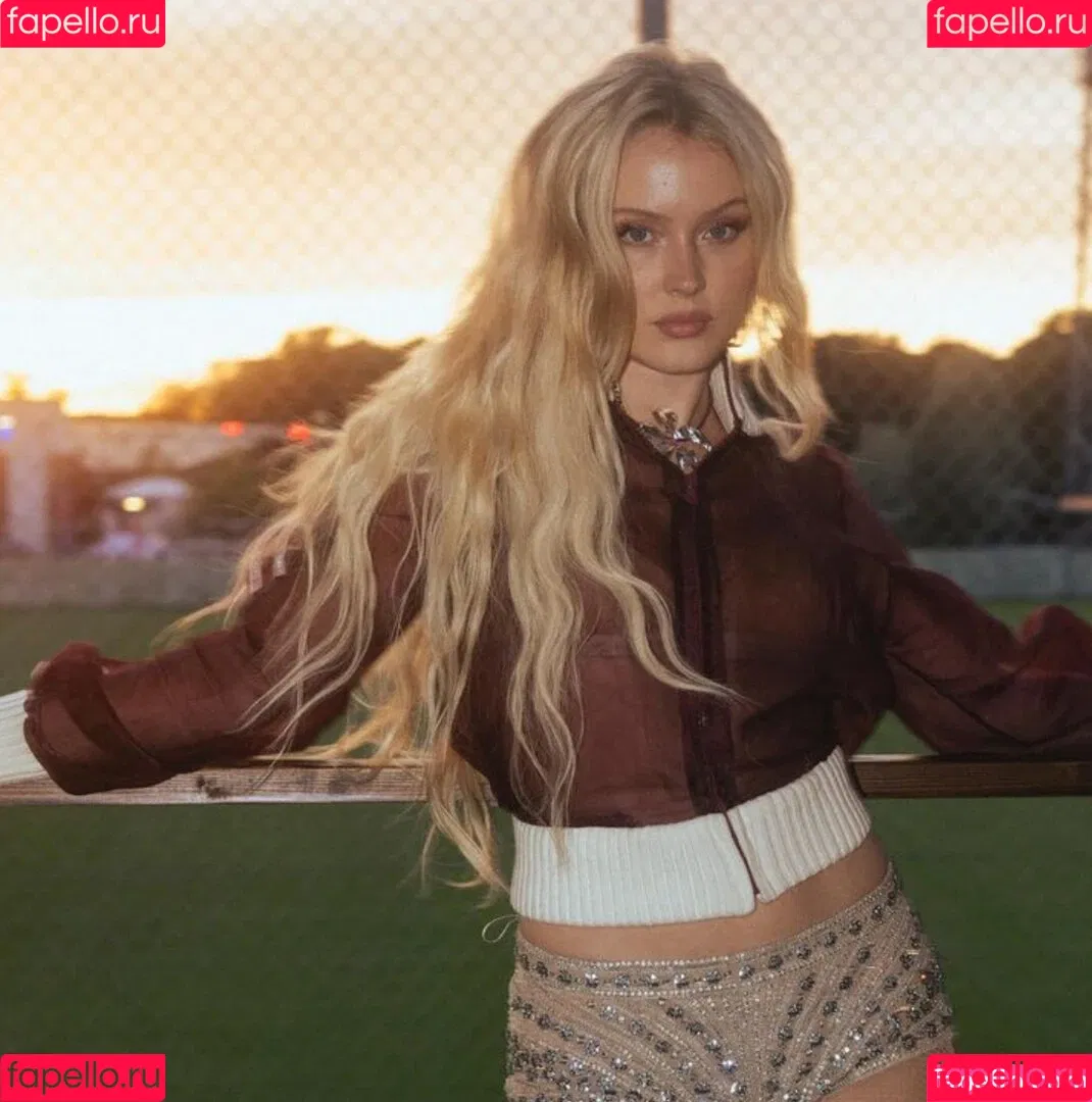 Zara Larsson / zaralarsson Onlyfans Photo Gallery 