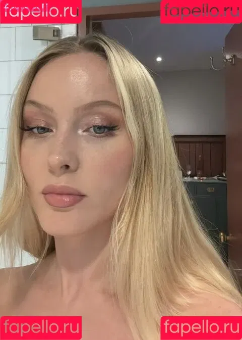 Zara Larsson / zaralarsson Onlyfans Photo Gallery 