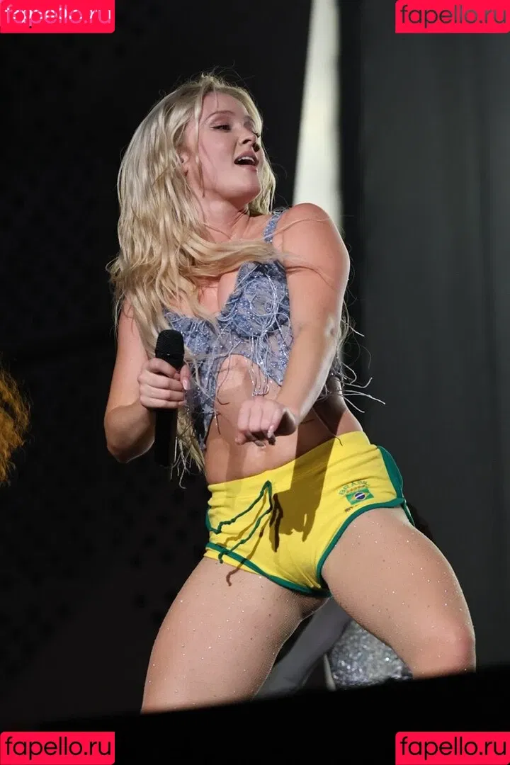 Zara Larsson / zaralarsson Onlyfans Photo Gallery 