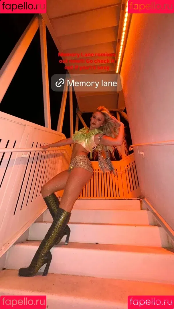 Zara Larsson / zaralarsson Onlyfans Photo Gallery 