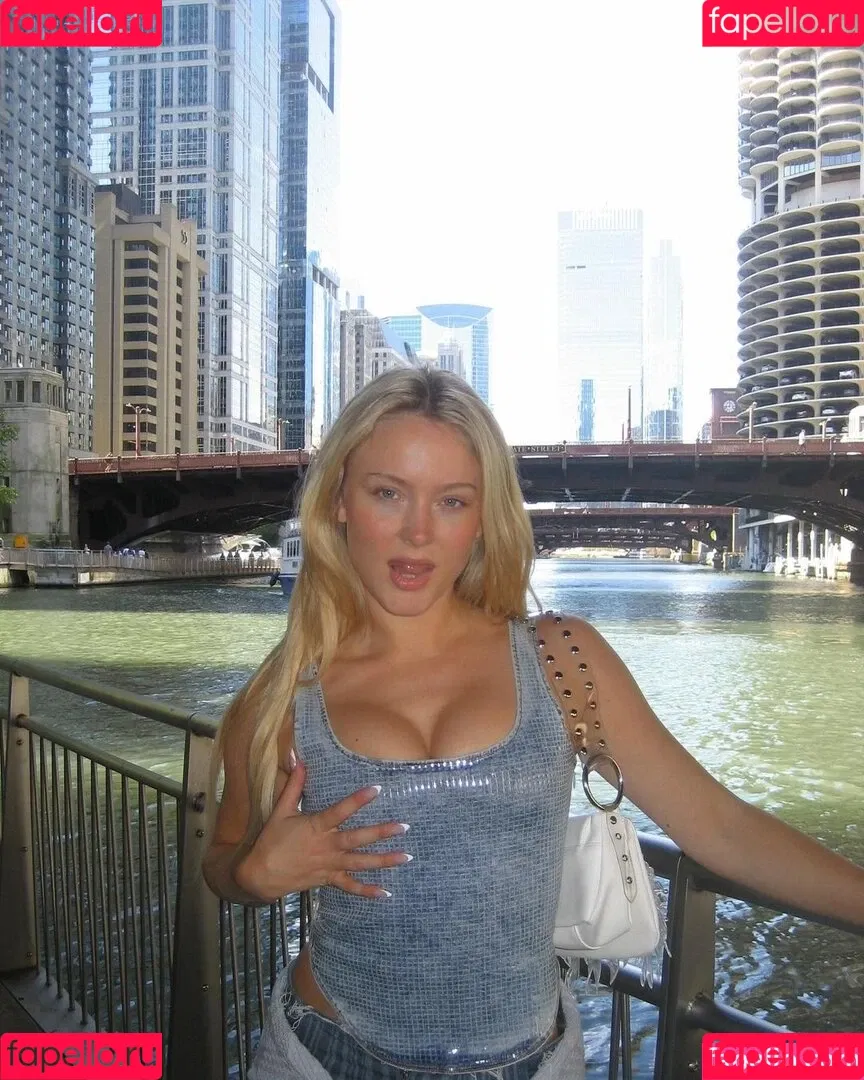 Zara Larsson / zaralarsson Onlyfans Photo Gallery 