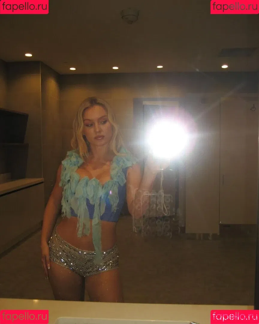 Zara Larsson / zaralarsson Onlyfans Photo Gallery 