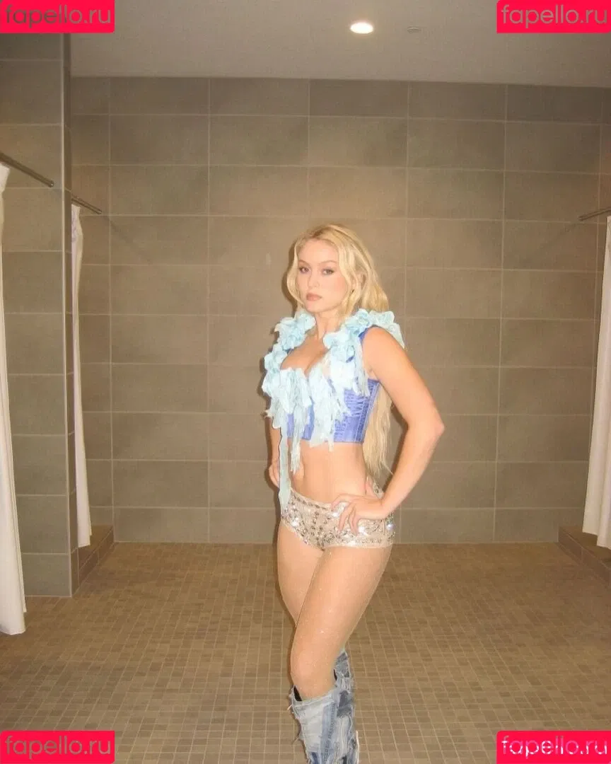 Zara Larsson / zaralarsson Onlyfans Photo Gallery 